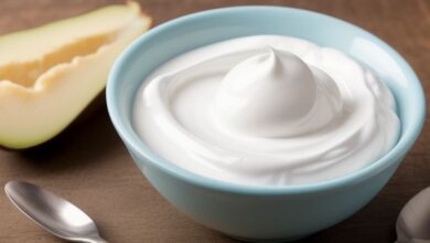 7 incredible benefits of greek yogurt for pregnant women (+ risks to know)